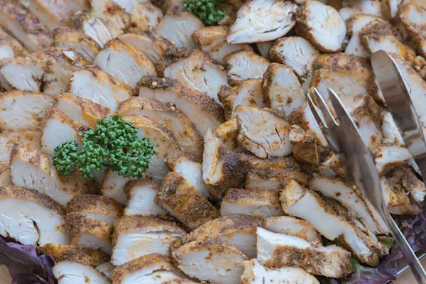 Antibiotic-free Sliced Boneless Chicken Breast