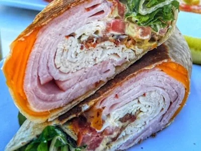 Deluxe Club Wrap Platter